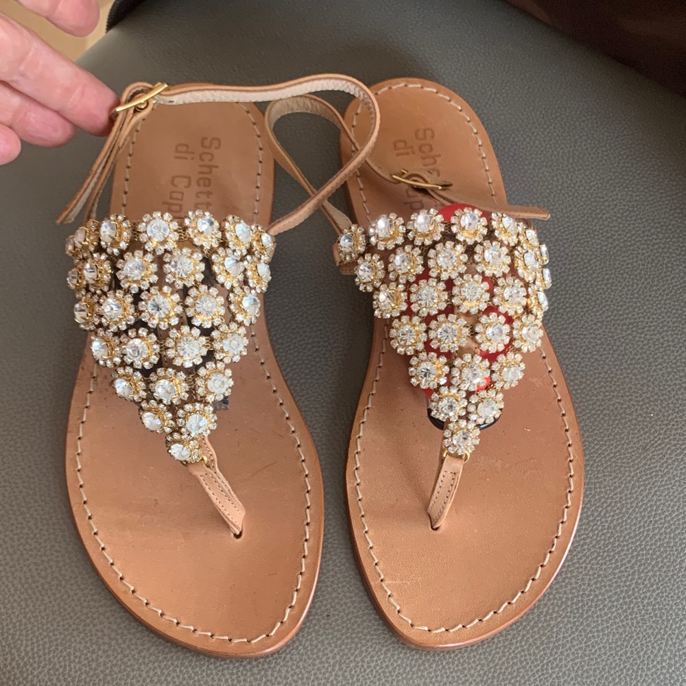 Flat leather and rhinestone sandals from Capri brand new